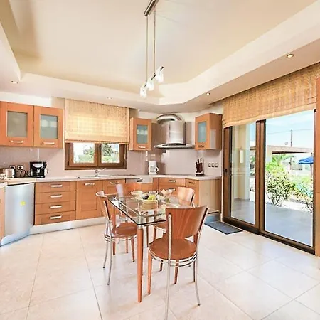 Kolympia Sleeps 8 Pool Air Con Wifi * Kolymbia